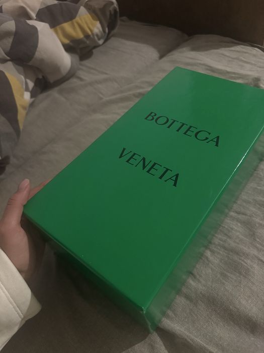 Bottega Veneta (оригінал)