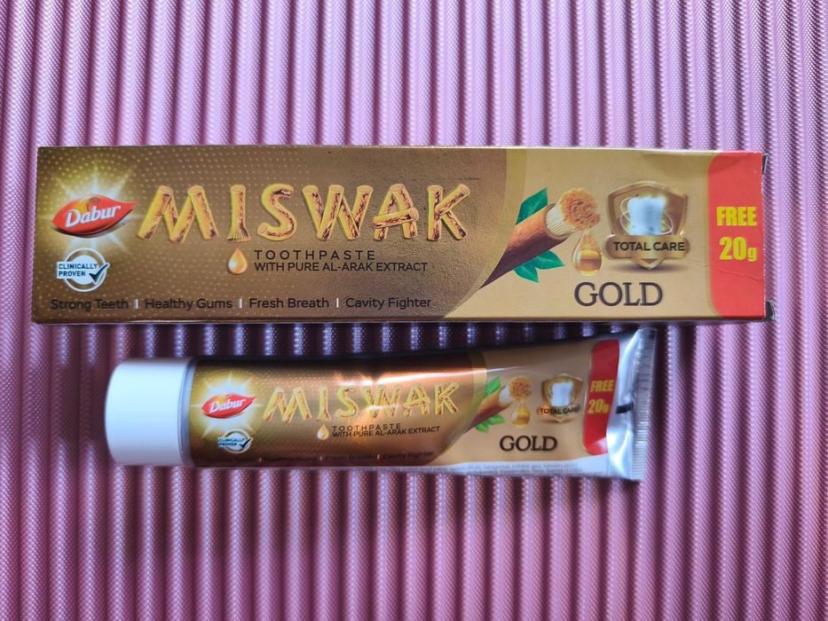 Pasta do zębów MISWAK GOLD, 140 g, ważna do maj 2028.