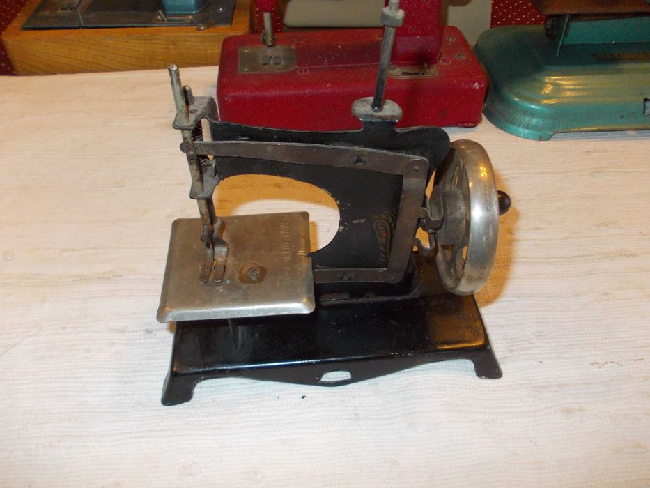 Colecção de Maquinas de costura Brinquedos