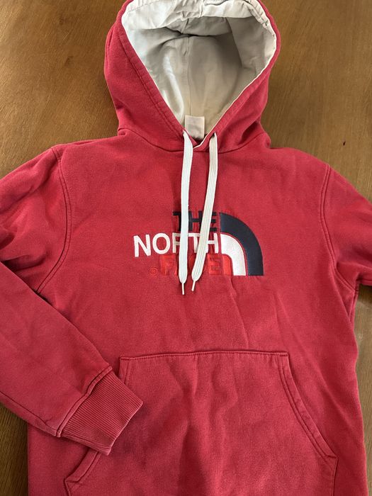 худі червоного коляру The North Face