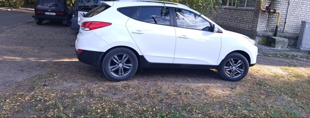 Продам Hyundai ax35