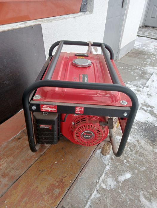 Генератор бензиновий Edon PT-3000 3 кВт, бензиновий генератор для дому