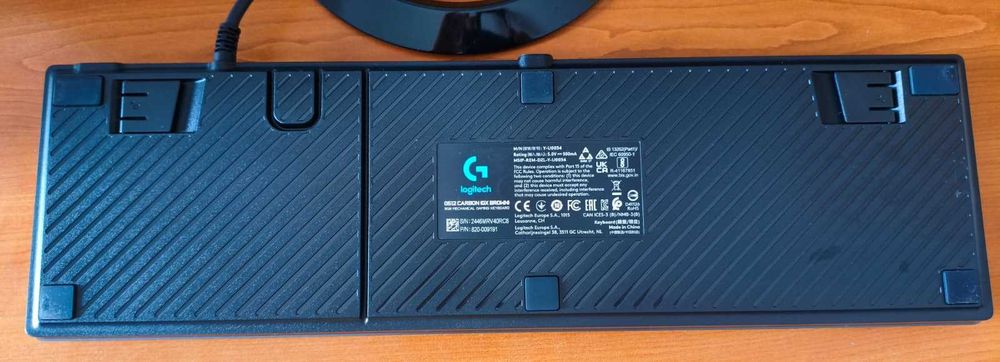 Teclado Mecânico Logitech G512 Carbon