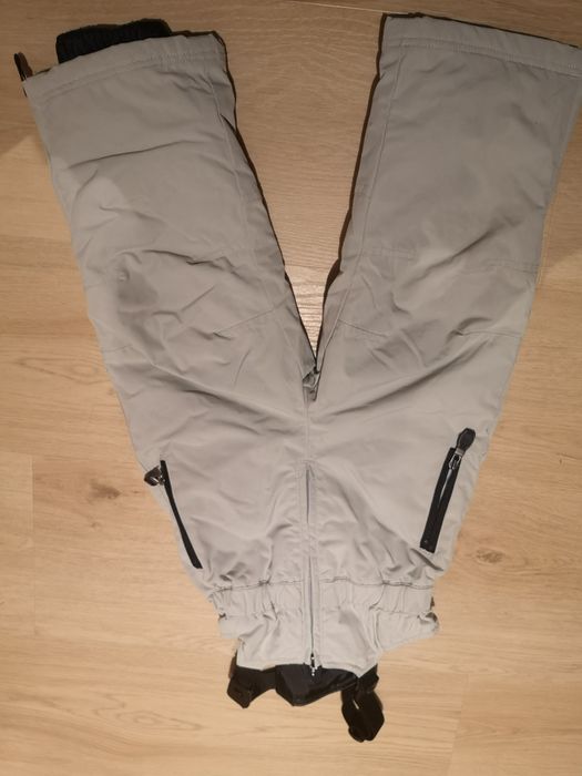 Calça/macacão de neve com alças 3 anos