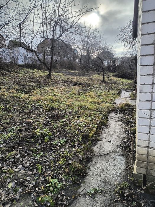 Дачний будинок у мікрорайоні Дубове