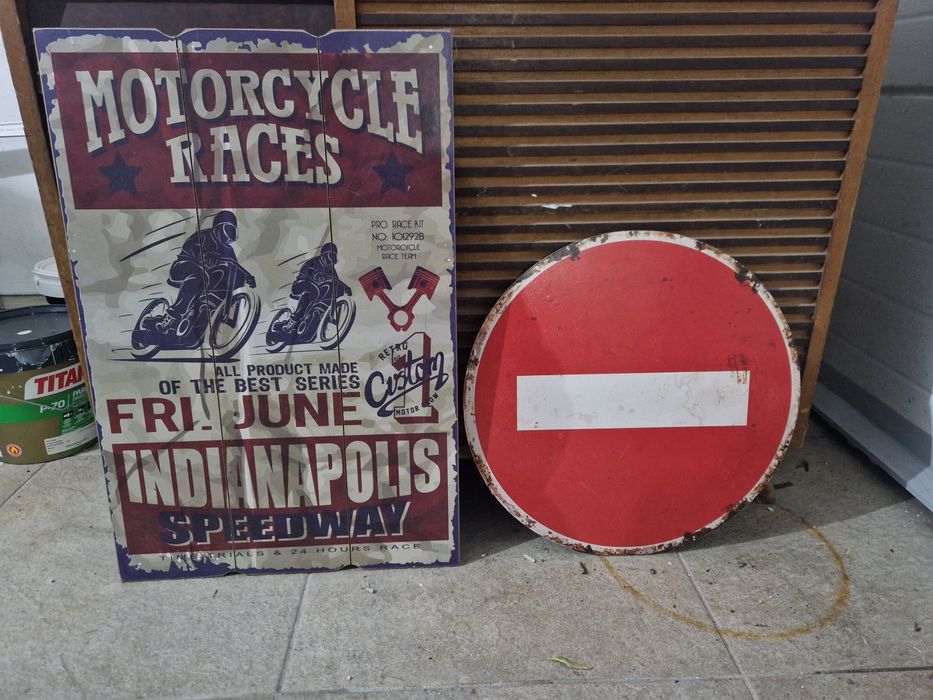 Vendo quadros de madeira