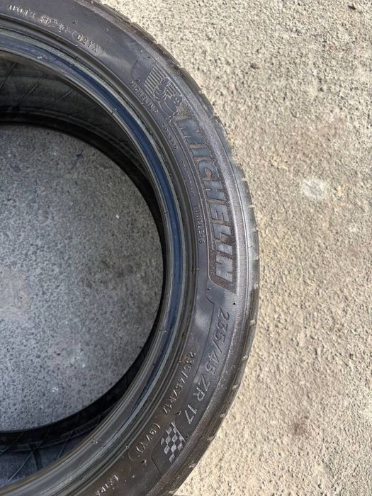 Резина MICHELIN PILOT SPORT 4 235/45/R17