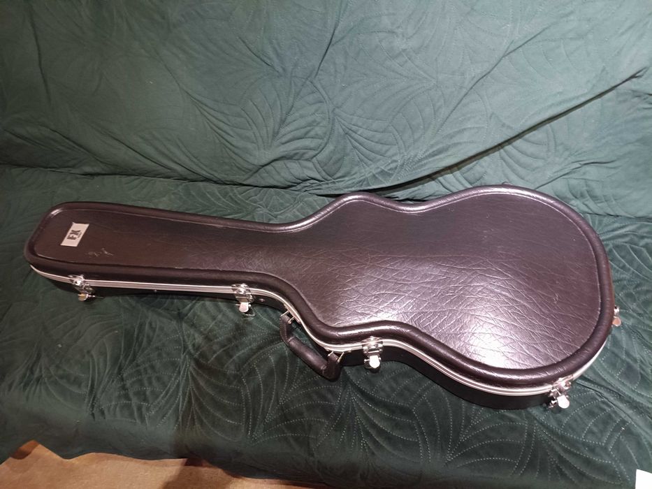 Epiphone Les Paul Prophecy GX z walizką.