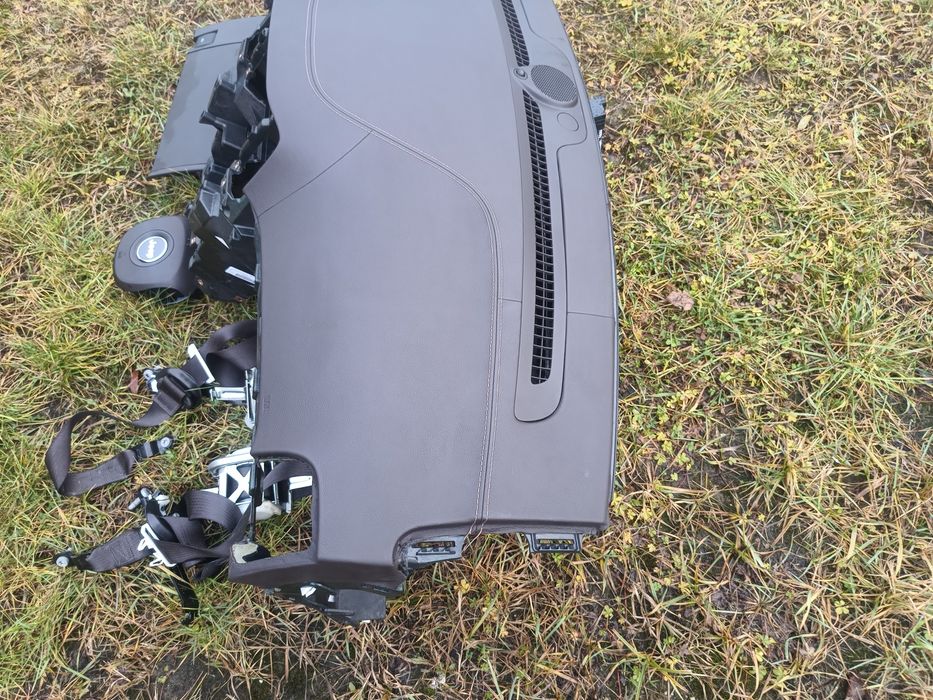 Deska rozdzielcza Jeep grand Cherokee Wk2 Brąz