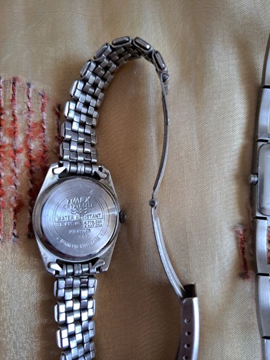 Relógios Timex e Calvin Klein