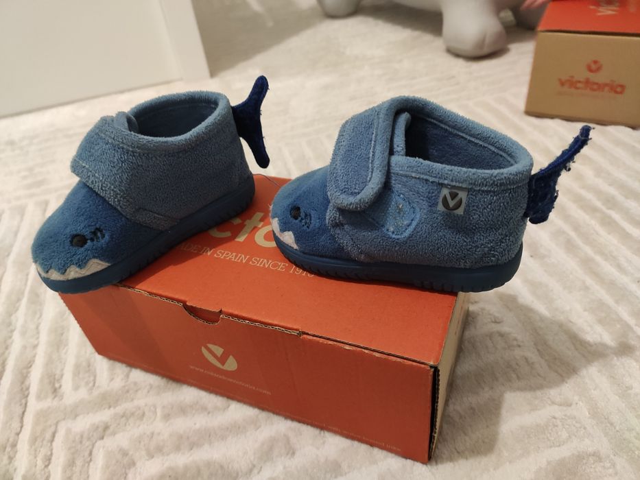 Pantufas Victoria - Tubarão l