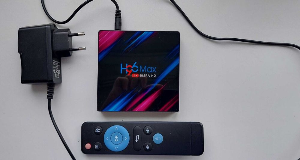 Smart TV ТВ-приставка H96 Max RK3318 4GB/64GB телевізійна hdmi