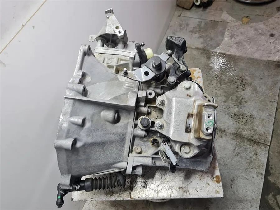 Caixa de Velocidades Peugeot Expert 2021 1.5Blue-Hdi 20MB46