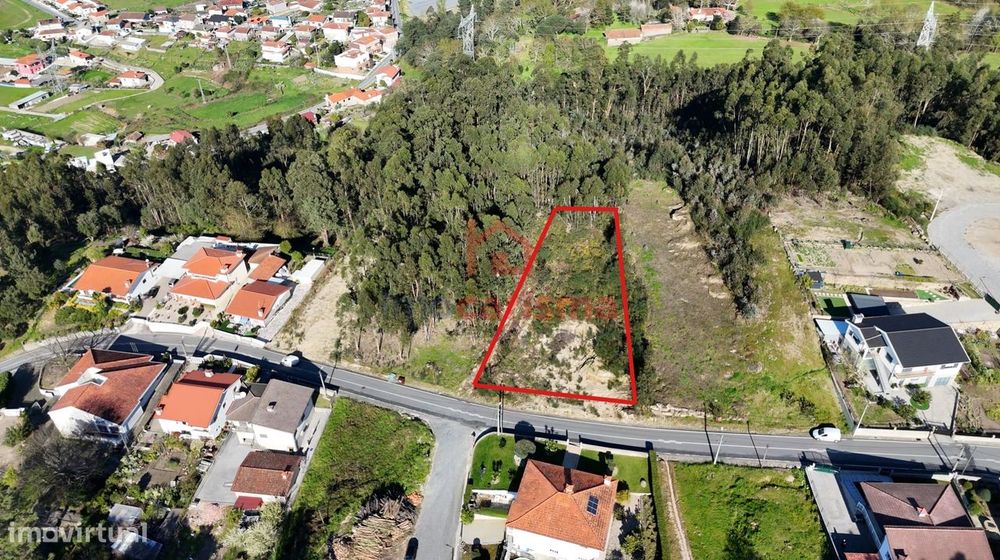 Terreno para construção com 3.400m2 em São Mamede de Negrelos, Santo T