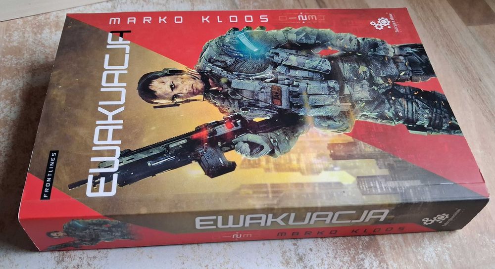 Ewakuacja Marko Kloos seria Frontlines tom 2