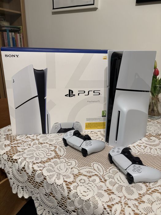 PS5 Playstation 5 1TB SSD z napędem i dwoma padami