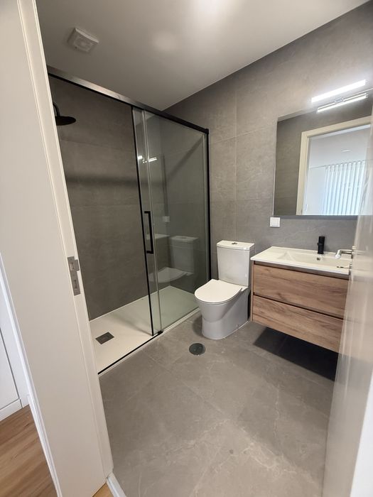 T1 novo com 77 m², 2 WC e orientação sul – Aveiro
