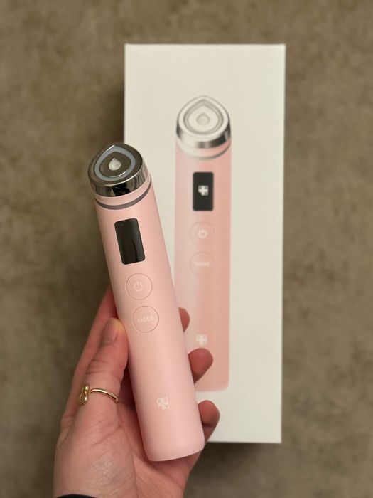 Medicube Beauty Device Age-R Booster Pro