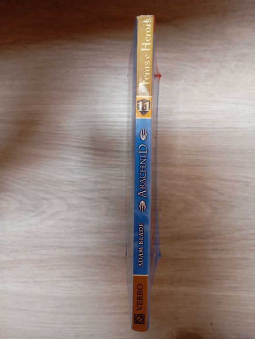 Feras e Heróis Nº11, Arachnid - A Rainha das Aranhas, Adam Blade