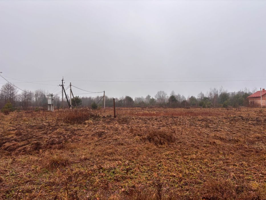 Ділянка під забудову Вязова біля лісу  комунікації поруч