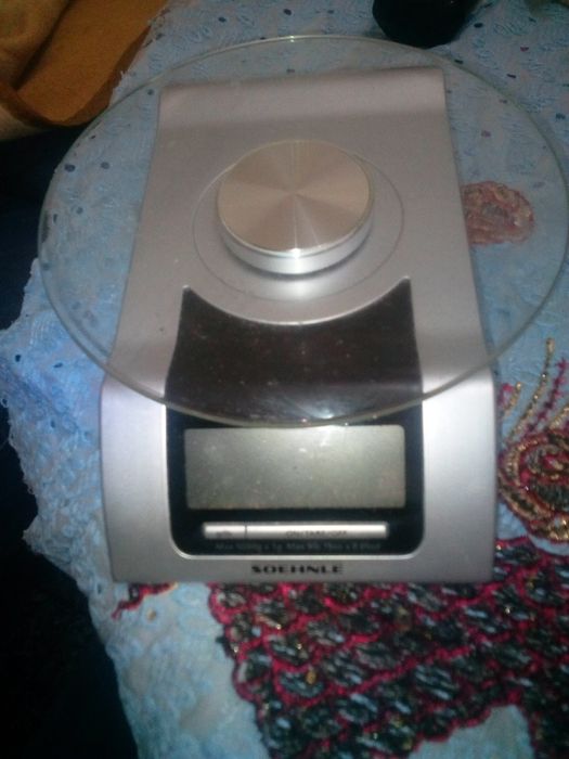 Balança  de precisão digital nova  10€