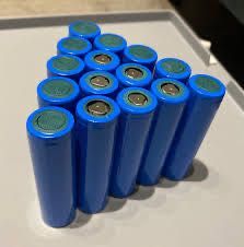 Акамулятори Тесла 18650