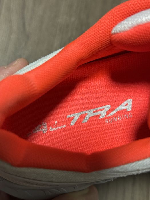 Кроссовки  Altra Rivera  38.5 р