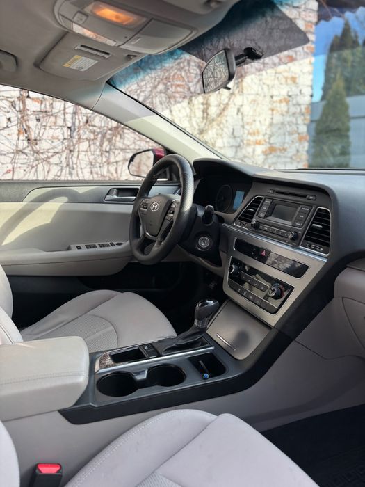 Автомобіль Hyundai sonata
