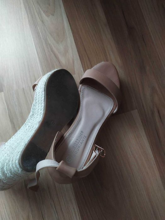 Sandały na koturnie Espadryle Camel 41