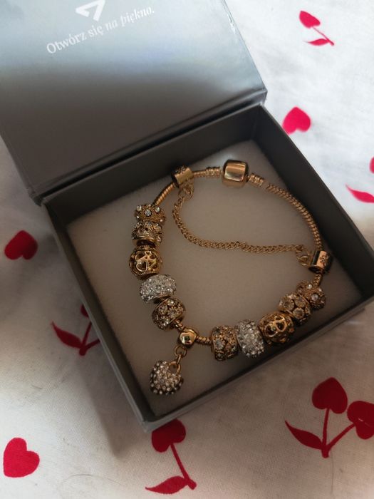 Bransoletka złota charms