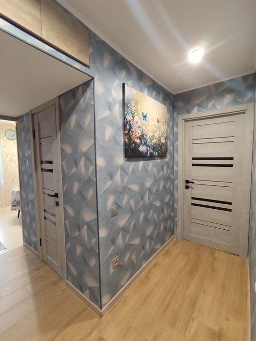 Продаж двокімнатної квартири  смт. Озерне