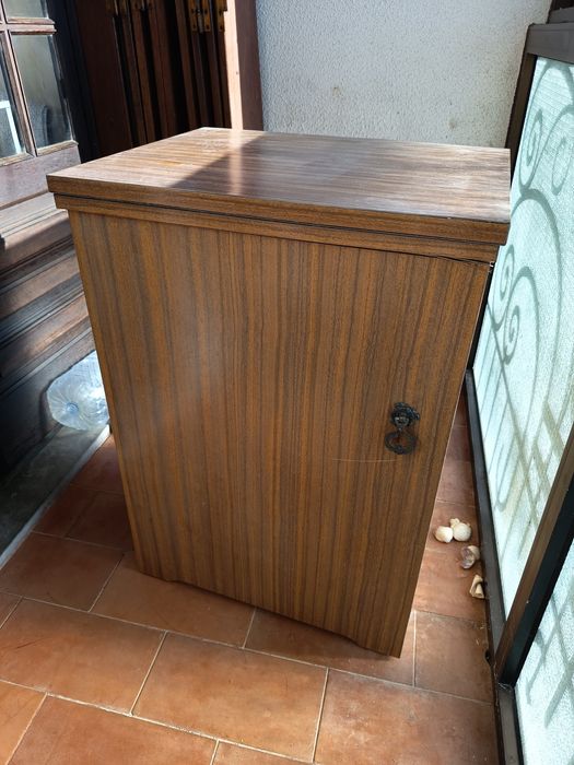 Máquina de costura Singer modelo 807