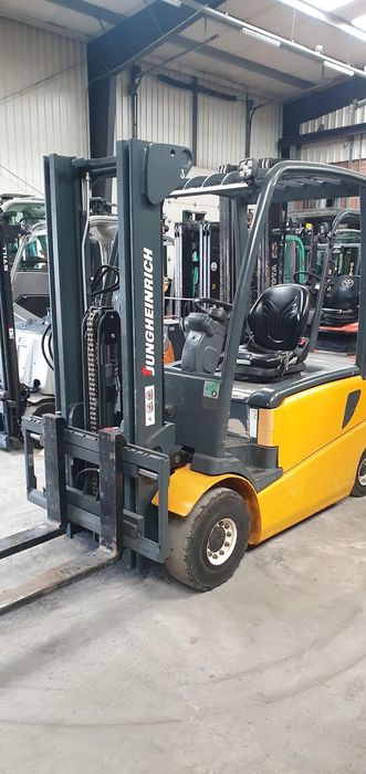 Empilhador Eletrico Jungenrich 3 T