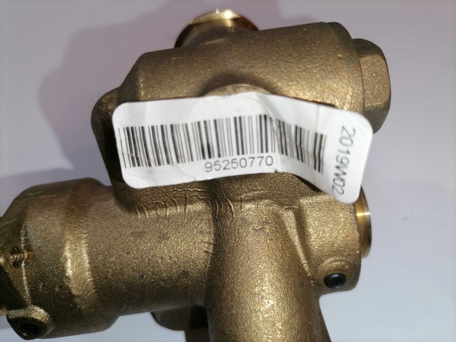 Buderus válvula 3 vias