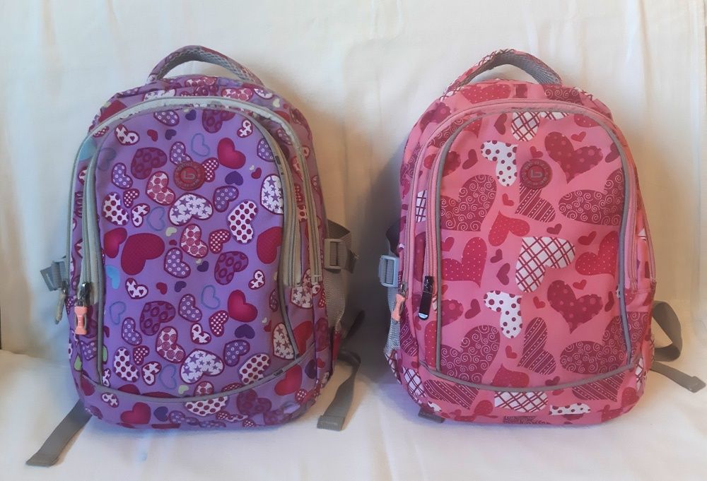 Школьный розовый рюкзак для девочки.