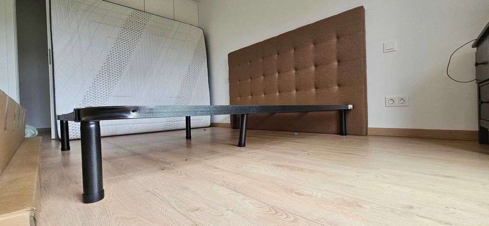 Cama Casal King Size 180cm x 200cm