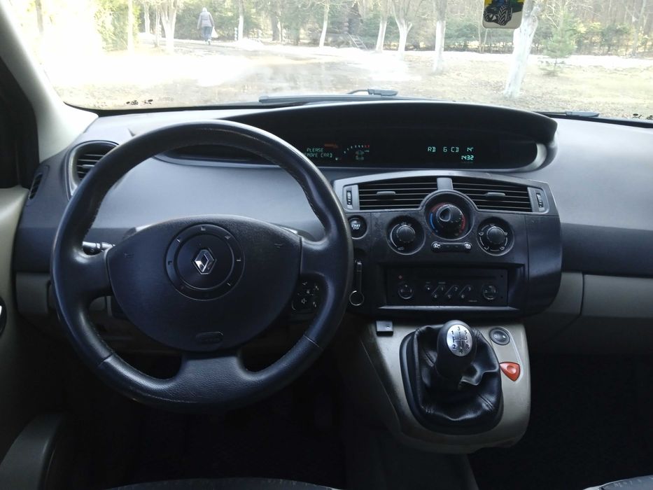 Мінівен Renault Scenic II 1.6 ГАЗ – БЕНЗИН 2005 року