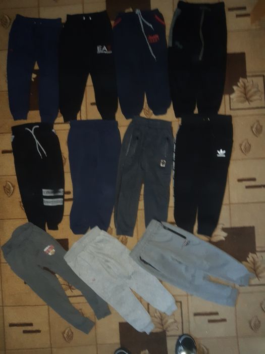 Комбенизон Штани кофта  худі футболка 110-116 см. Куртка.