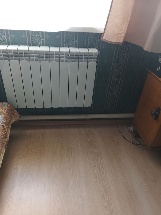 Добротний будинок з гаражем. СЕРТИФІКАТ