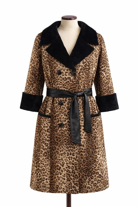 Пальто жіноче,пальто з хутра,курточка