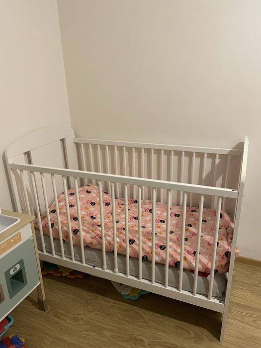 Lóżeczko dziecięce z materacem