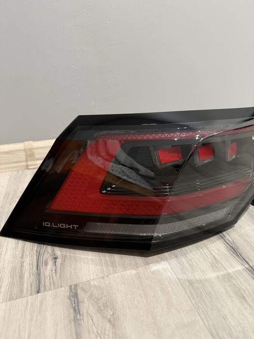 Lampy lewy tył komplet Volkswagen Golf VIII IQ LIGHT