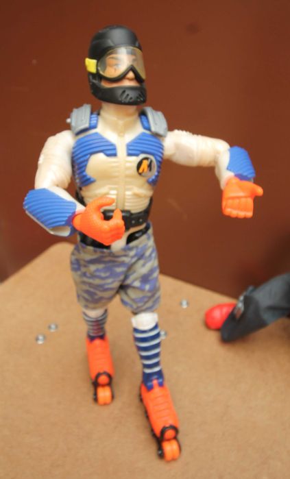 bonecos/figuras action man