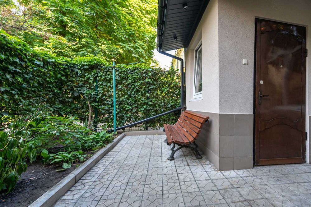 Дім з двориком, центр, море 6014