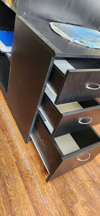 Тумба офісна 600 грн.