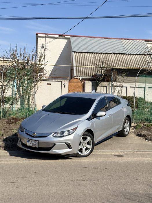 Chevrolet Volt 2 2016г.Plug-in Hybrid до90км на зарядке,до 5л.расход