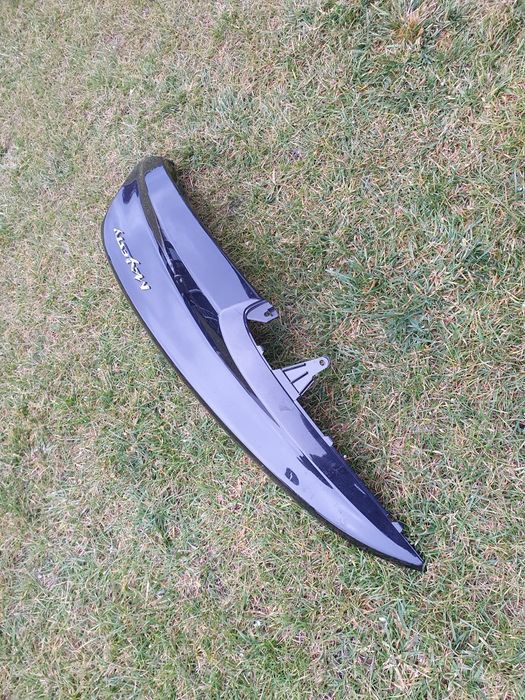 Yamaha Majesty 250 i 400 boczek plastik owiewka zadupek plastik