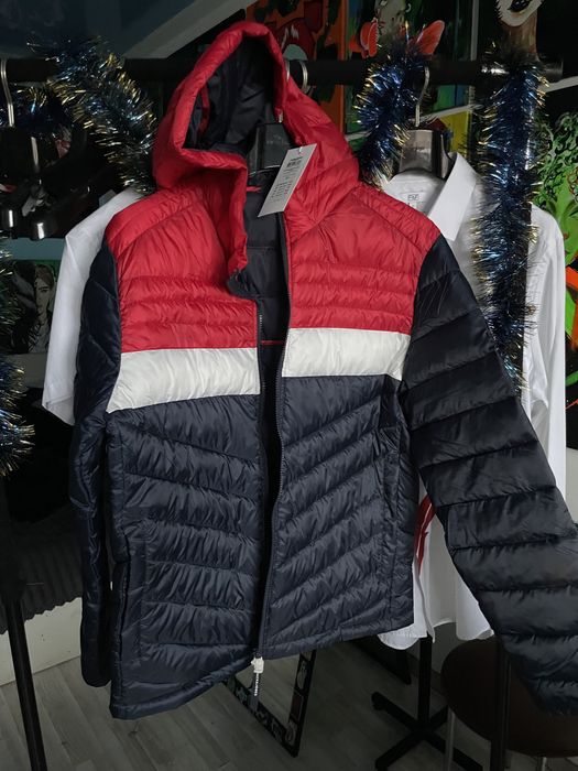 Куртка jack jones абсолютно нова