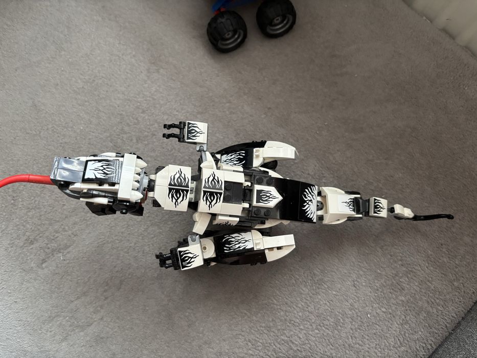Lego venomozaur i łazik spidermana