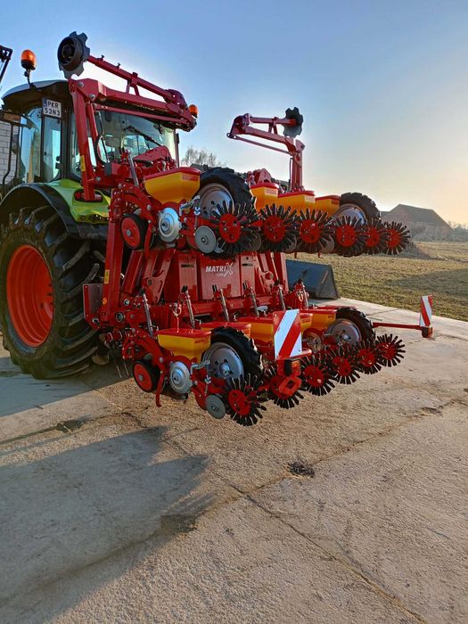 Usługowy siew buraków cukrowych Grimme Matrix 1200 GPS RTK
